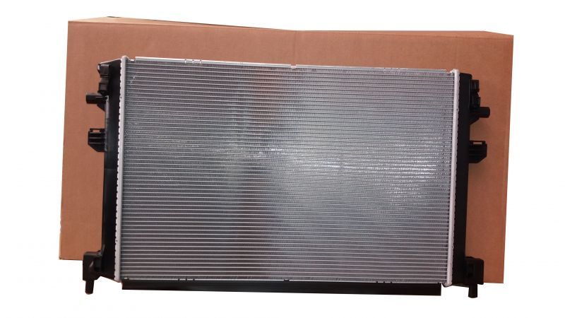 RADOADOR AUXILIAR GOLF NOVO 620X414X16